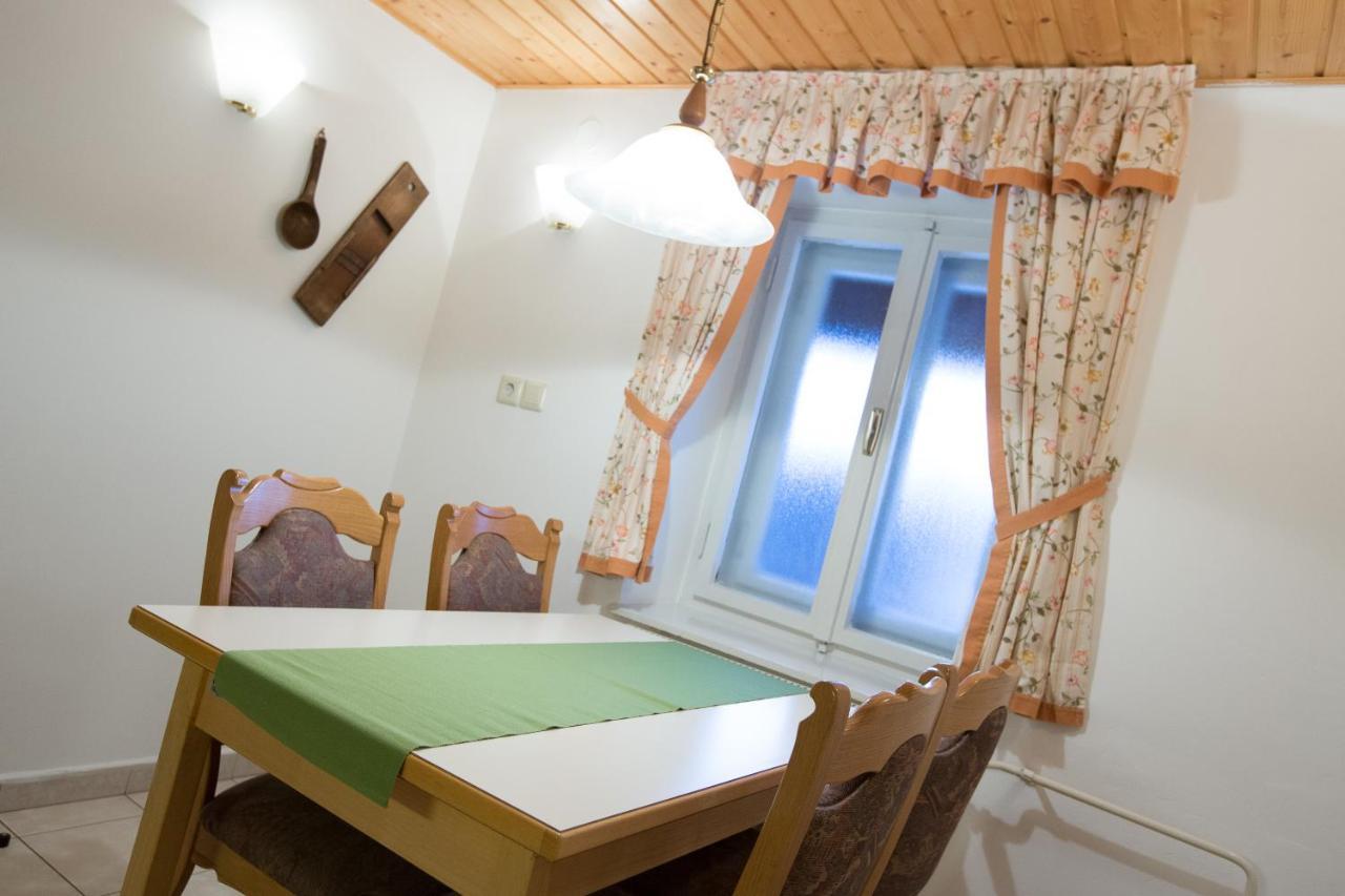 Apartments Petacova Hisa Kranjska Gora Exterior foto
