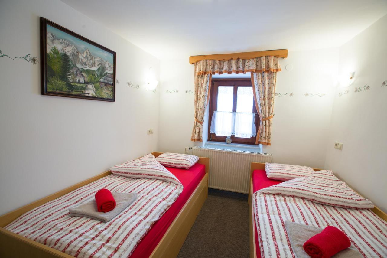 Apartments Petacova Hisa Kranjska Gora Exterior foto
