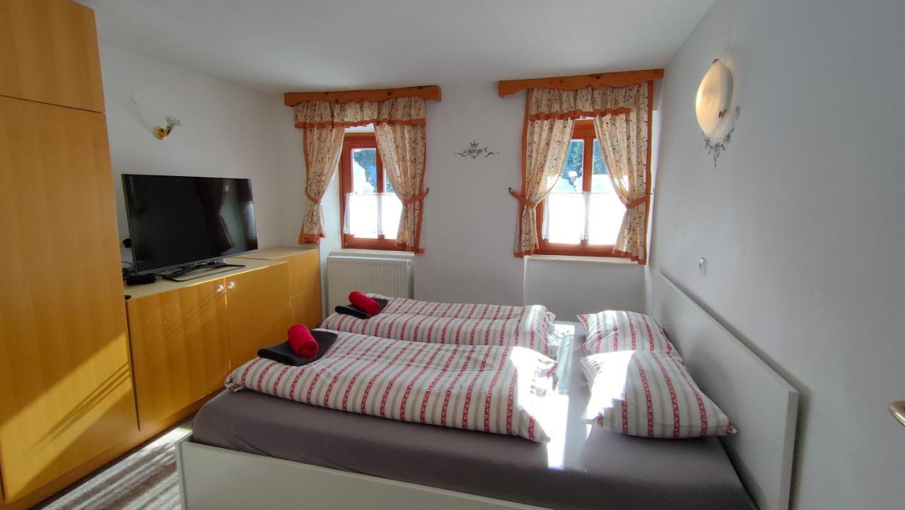 Apartments Petacova Hisa Kranjska Gora Exterior foto