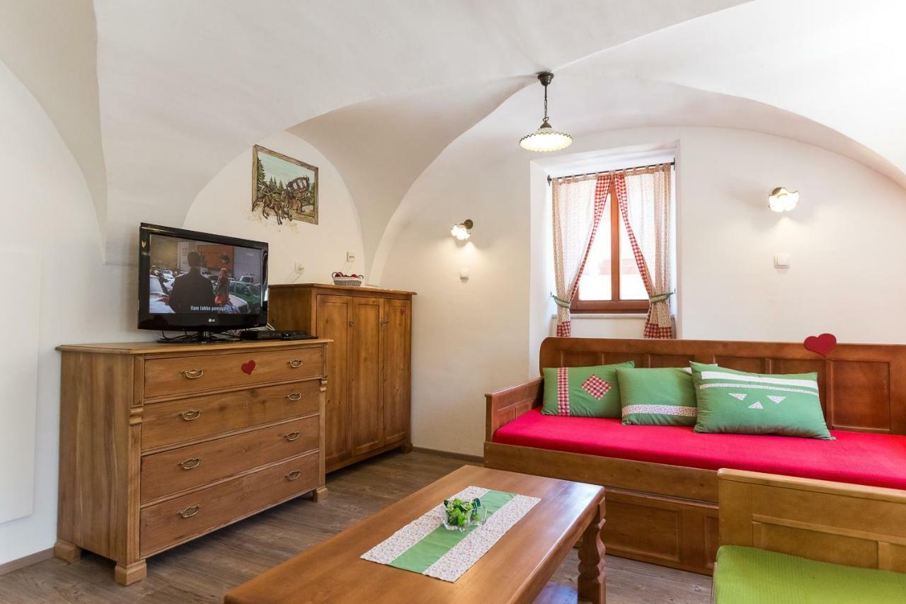 Apartments Petacova Hisa Kranjska Gora Exterior foto